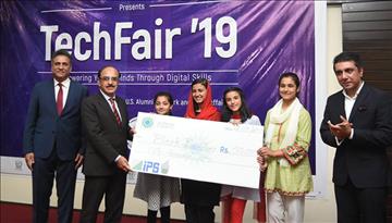 AKES,P students win 1st and 2nd positions at Tech Fair