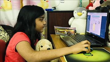 Parents commend online classes 