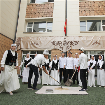Aga Khan School, Osh celebrates 36 years of Kyrgyz language, culture and heritage