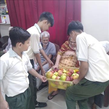 From heart to hand: Aga Khan School, Garden students spread joy and nutrition on World Food Day 